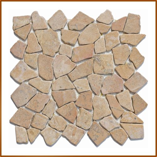 Mosaikfliese M-012 mit Nasseffekt: Farbvertiefte Naturstein-Oberfläche mit warmer, mediterraner Ausstrahlung