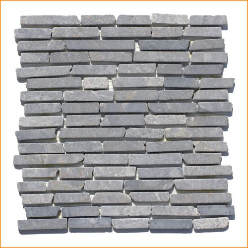Hellgraues Marmor Stäbchenmosaik 30×30 cm – modernes Natursteinmosaik für elegante Wandverkleidungen in Bad, Küche und Wohnzimmer.