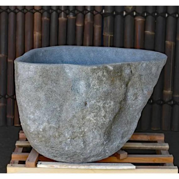 Blumentopf XXL aus einem Naturstein Flussstein Findling fr den Garten- und  Landschaftsbau - BS-Bk-011 -