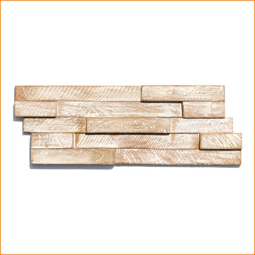 Heller Wandverblender aus recyceltem Teakholz – edle Holzverkleidung in weiß-gebeizter Optik für moderne Wohnräume.