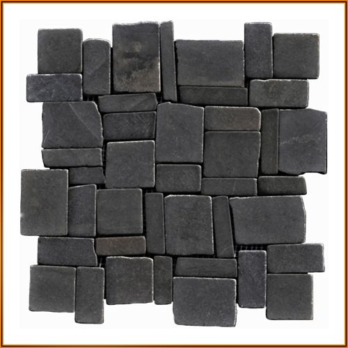 Dunkle Marmor-Mosaikfliese, 30×30 cm – kantiger Mix in Schwarz/Grau für Küche, Dusche und Wohnbereich.