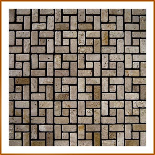 Geometrisches Travertin-Mosaik in warmen Beige- und Brauntönen – 30 × 30 cm Natursteinfliesen für Bad, Küche und Wohnraum.