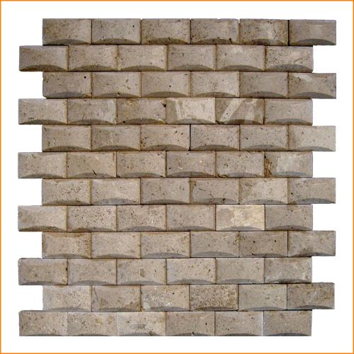 Travertin-Mosaik 3D in Ziegeloptik – beige Natursteinfliesen mit gewölbter Oberfläche für elegante Wandgestaltung.