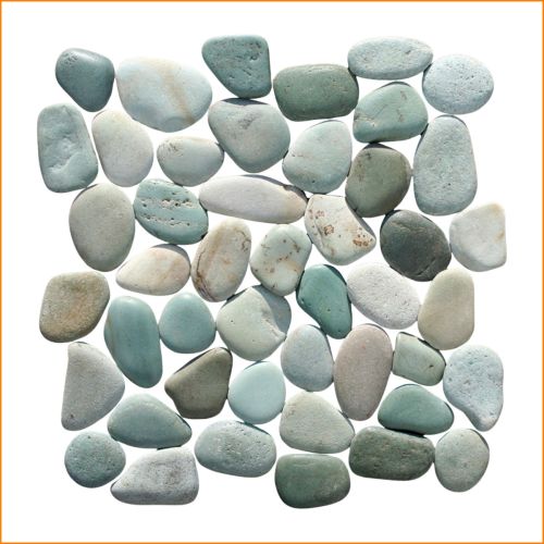 Kieselmosaik 30×30 cm aus türkis-grünen Natursteinen – getrommelte Flusskiesel auf Netz, ideal für Bad, Dusche und Spa.